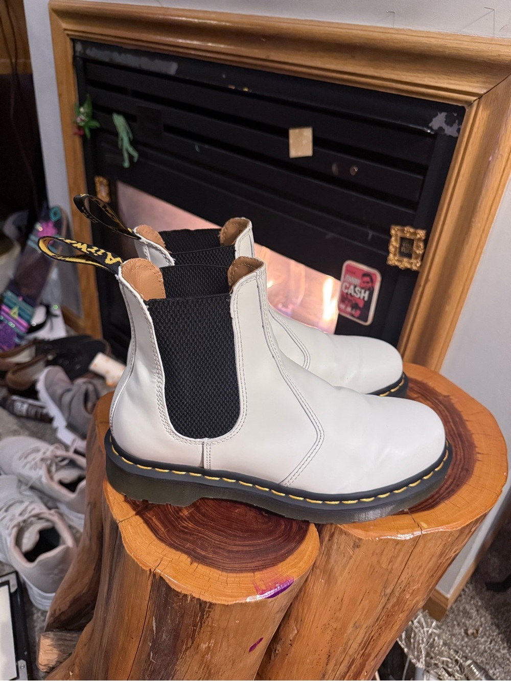 Dr Marten White Leather Chelsea Boots NWOT size 7 men’s!